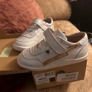 Leather off white & gold walker size 9 sneakers